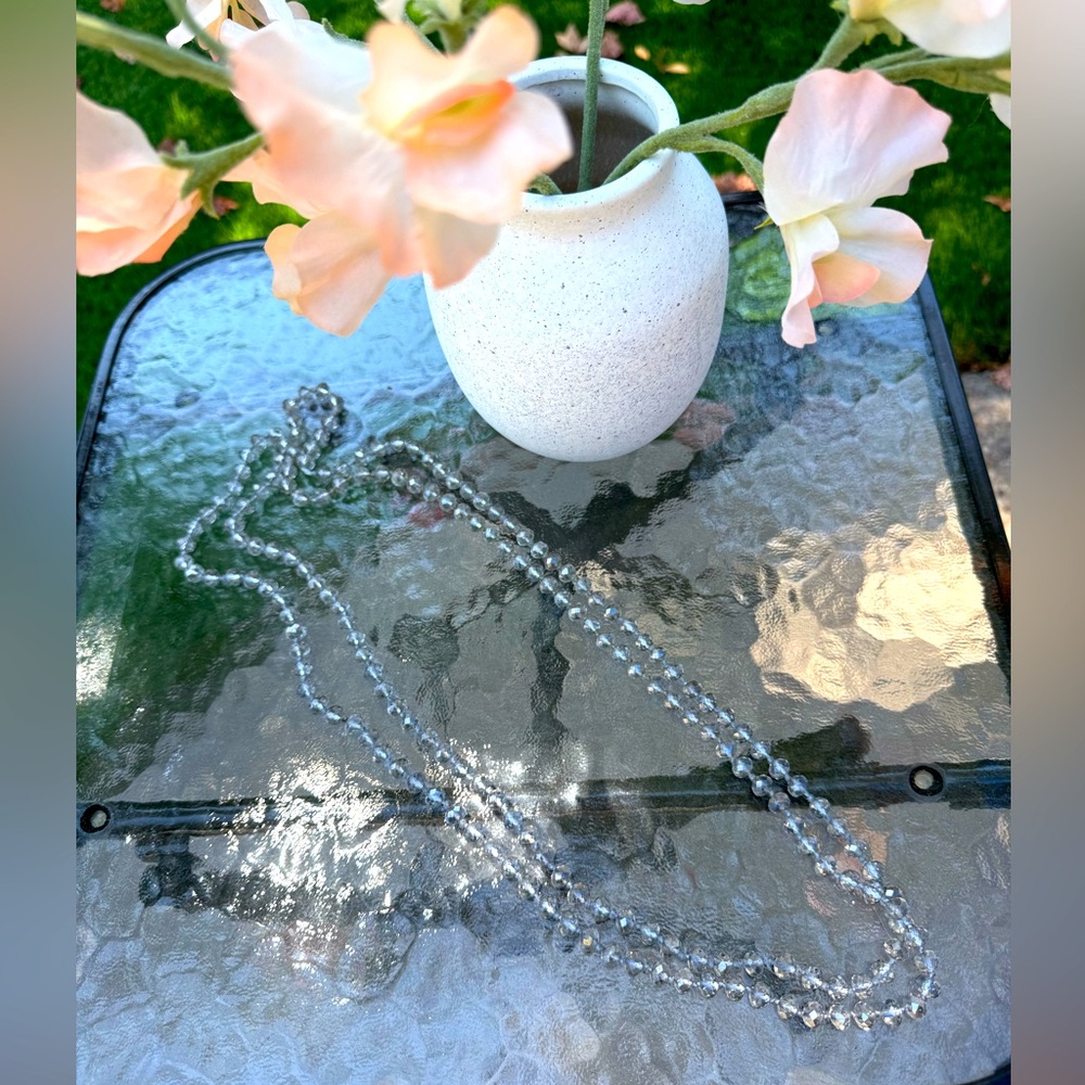 Clear beaded necklace EUC